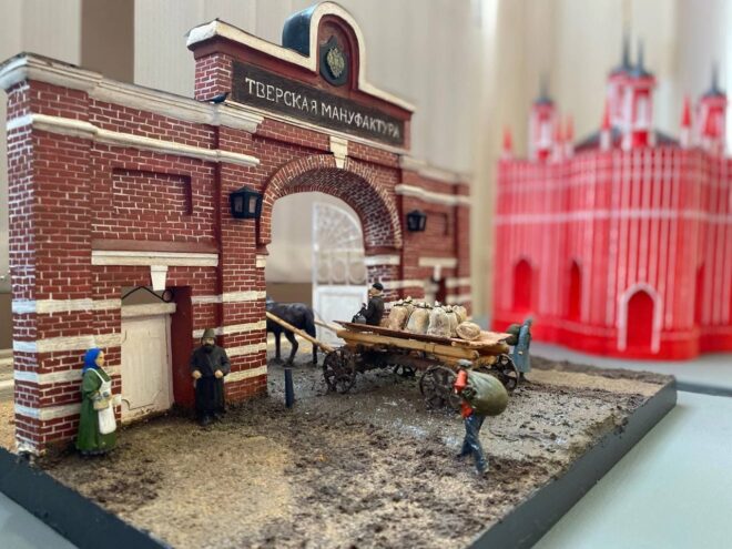 В Твери открылась выставка миниатюр города В Твери открылась выставка миниатюр города