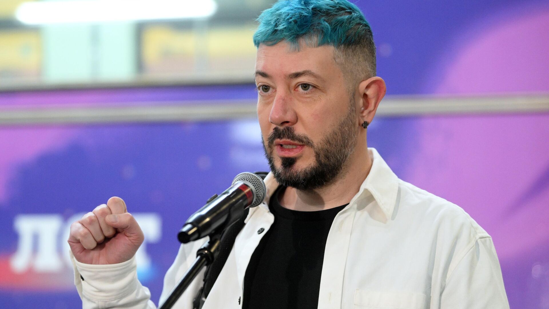 Известный дизайнер и блогер Артемий Лебедев не прочь стать Почётным гражданином Торжка Известный дизайнер и блогер Артемий Лебедев не прочь стать Почётным гражданином Торжка