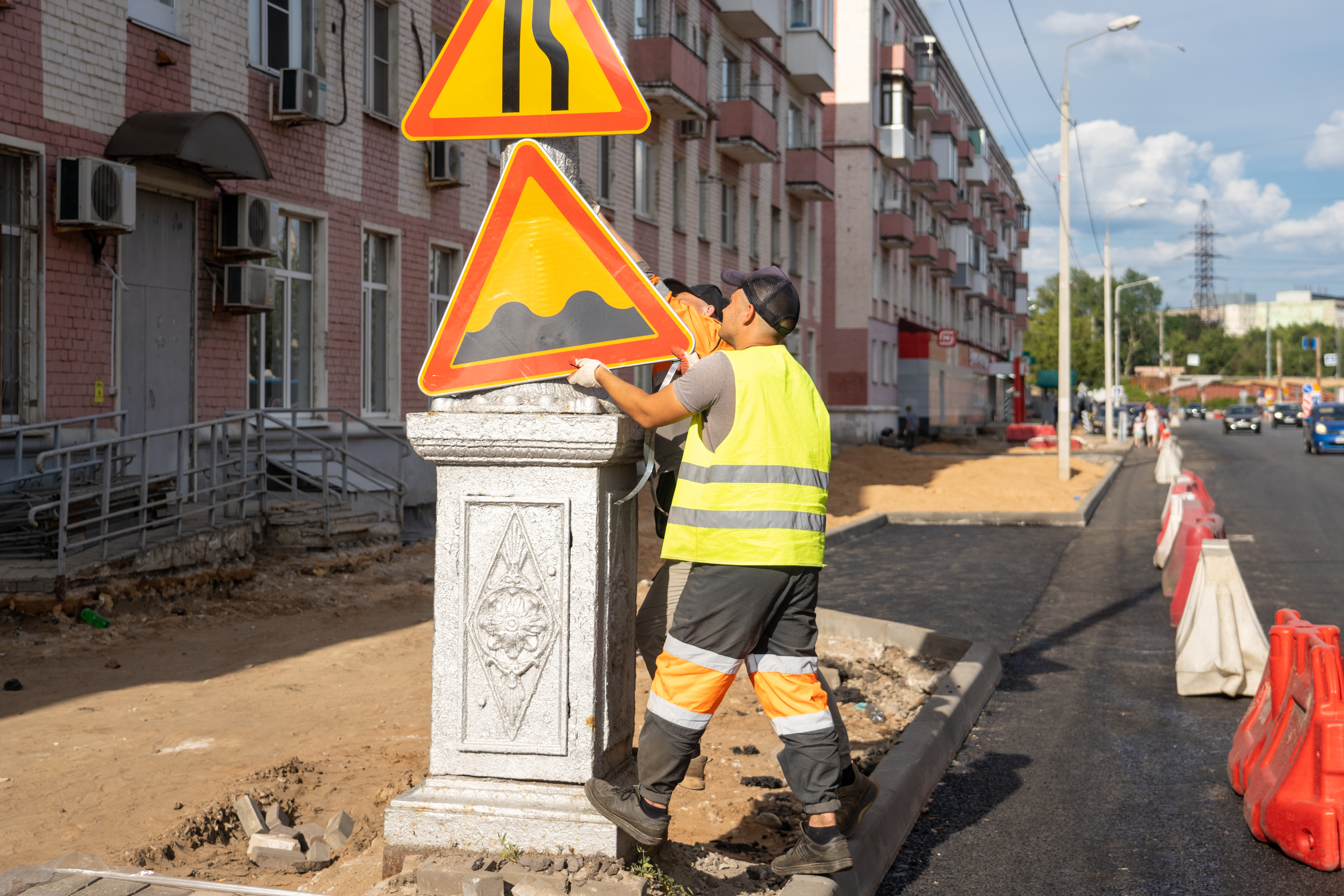 От Западного моста до реконструкции земского училища: Фоторепортаж крупных Тверских строек От Западного моста до реконструкции земского училища: Фоторепортаж крупных Тверских строек