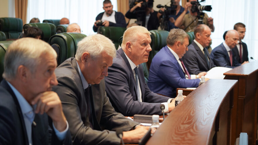 Фоторепортаж с заседания о результатах деятельности Правительства Тверской области