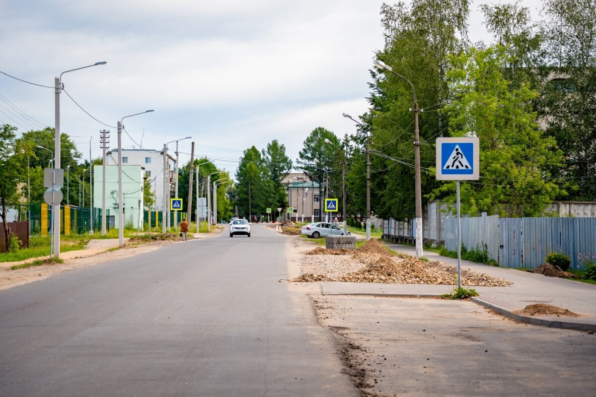 В Лихославле ремонтируют улицы В Лихославле ремонтируют улицы