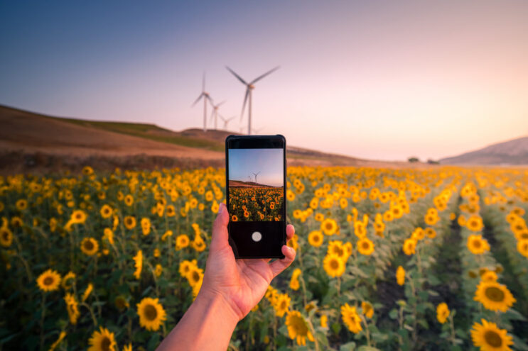 Селфи из отпуска для воров: как обезопасить себя и свой дом от краж Селфи из отпуска для воров: как обезопасить себя и свой дом от краж