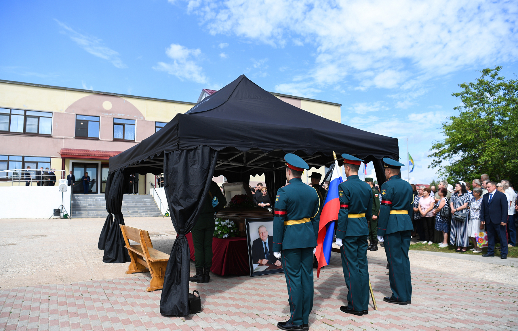 В Тверской области простились с главой Андреапольского округа