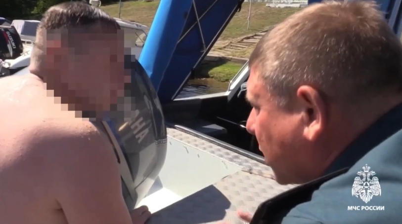 В Тверской области нетрезвый мужчина попытался переплыть Волгу В Тверской области нетрезвый мужчина попытался переплыть Волгу