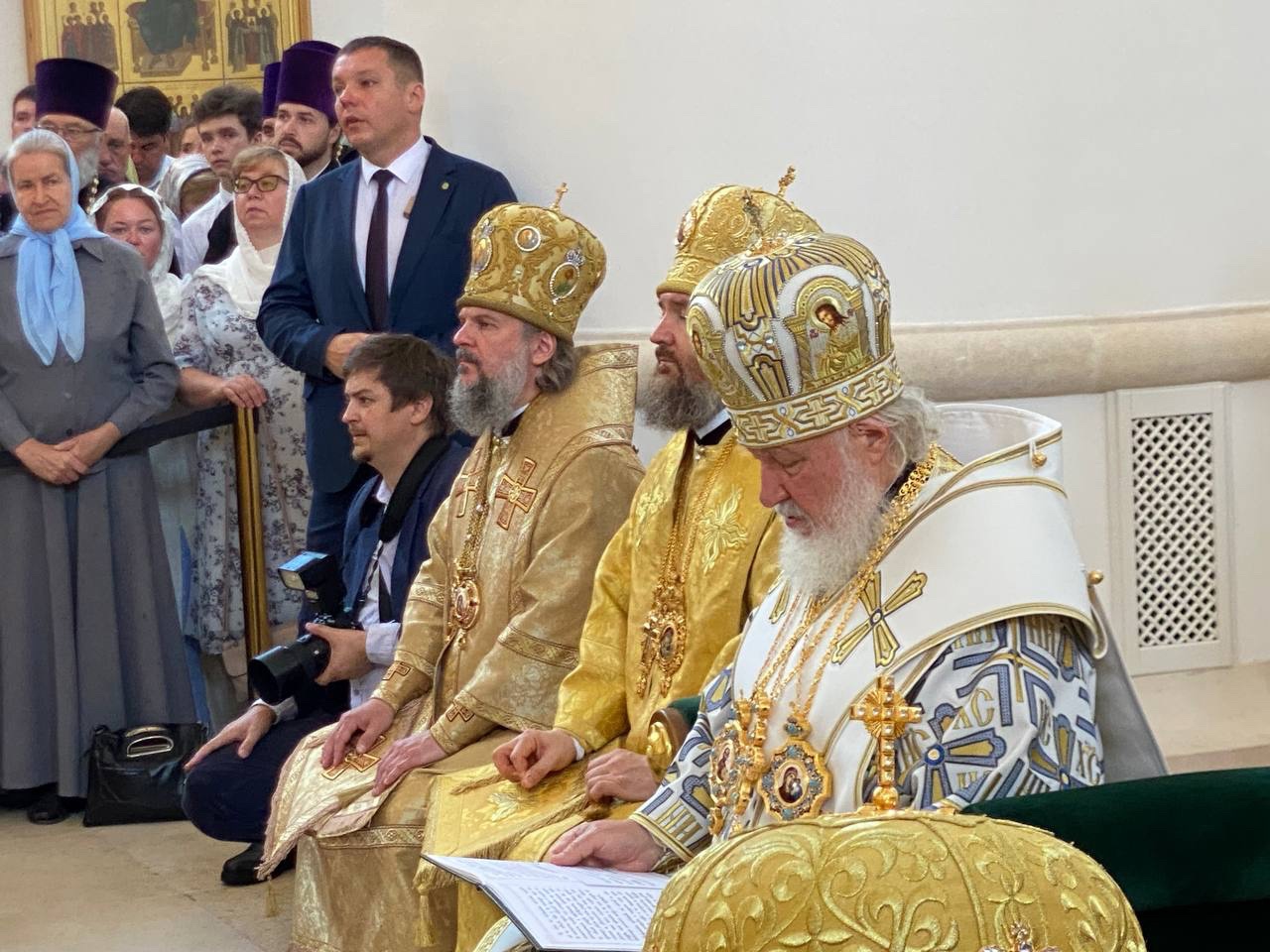 Эксклюзив от РИА Верхневолжье: Что осталось за кадром во время освящения Спасо-Преображенского собора Эксклюзив от РИА Верхневолжье: Что осталось за кадром во время освящения Спасо-Преображенского собора