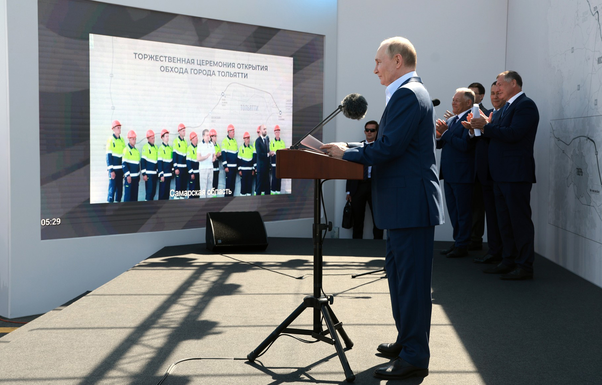 Владимир Путин открыл движение на Северном обходе Твери