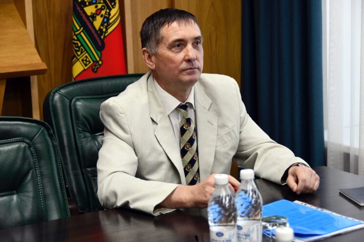 Константин Антонов: Служба по контракту почетна и хорошо вознаграждается