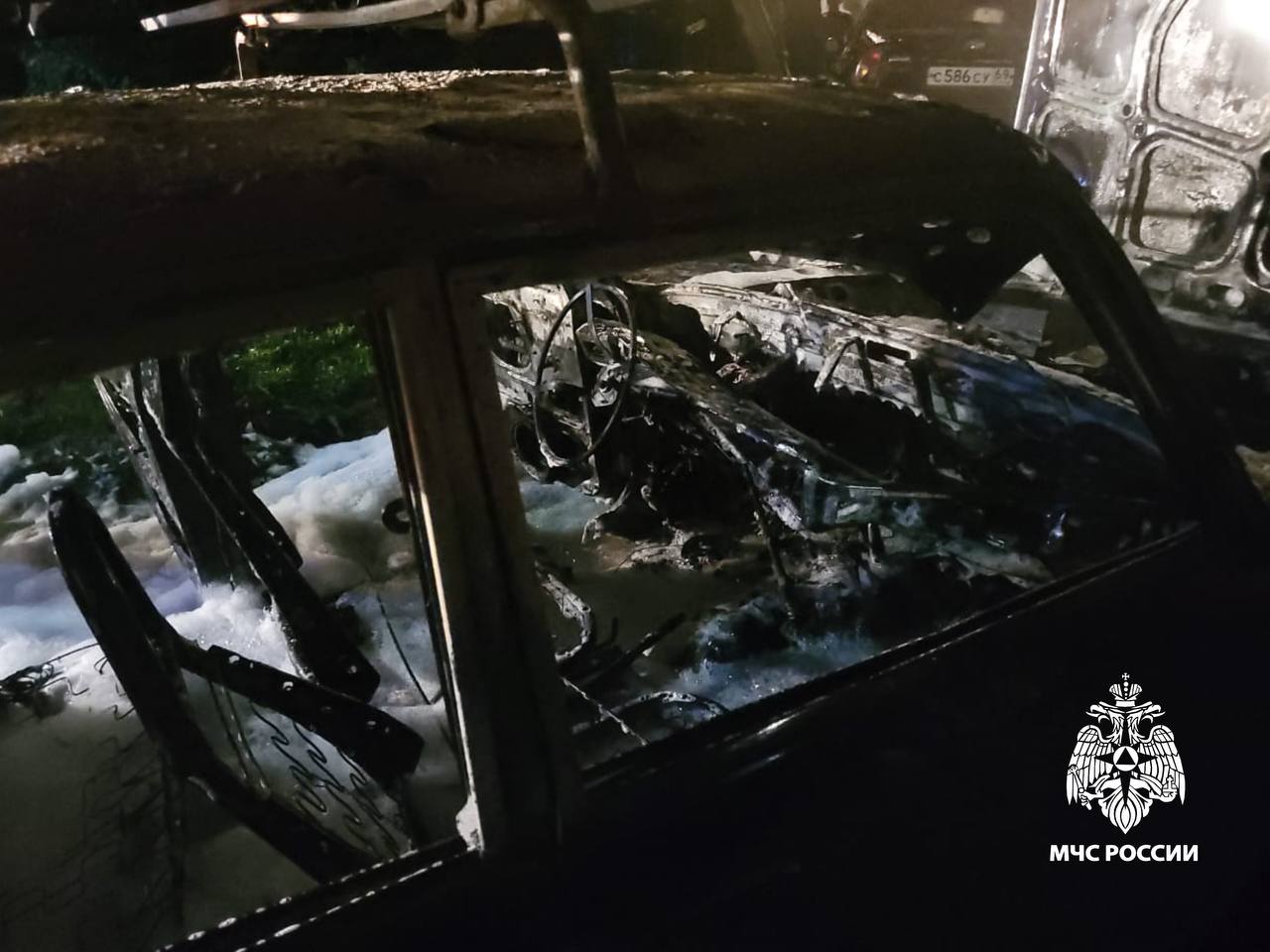 В Тверской области сгорел отечественный автомобиль В Тверской области сгорел отечественный автомобиль