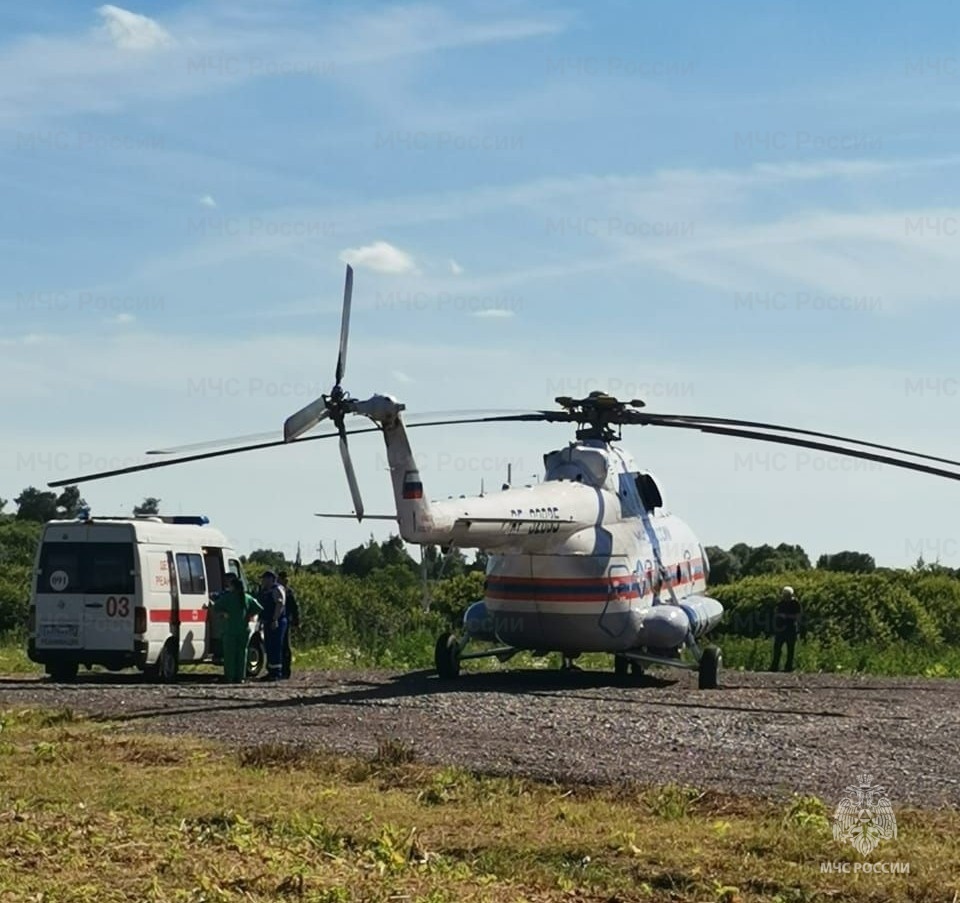 В детскую областную больницу Твери на вертолете доставили пациента из Бежецкого округа В детскую областную больницу Твери на вертолете доставили пациента из Бежецкого округа