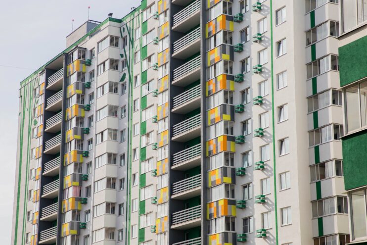 В июне продажи ипотеки в России выросли почти в 1,5 раза