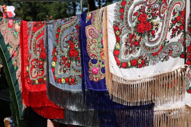 Жителям Твери покажут антикварные и винтажные платки