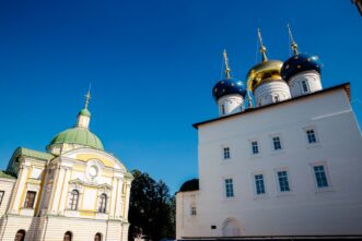 Великое освящение восстановленного Спасо-Преображенского собора в Твери можно посмотреть онлайн Части фресок и напрестольный крест 1674 года: Что сохранилось от старого Спасо-Преображенского собора в Твери
