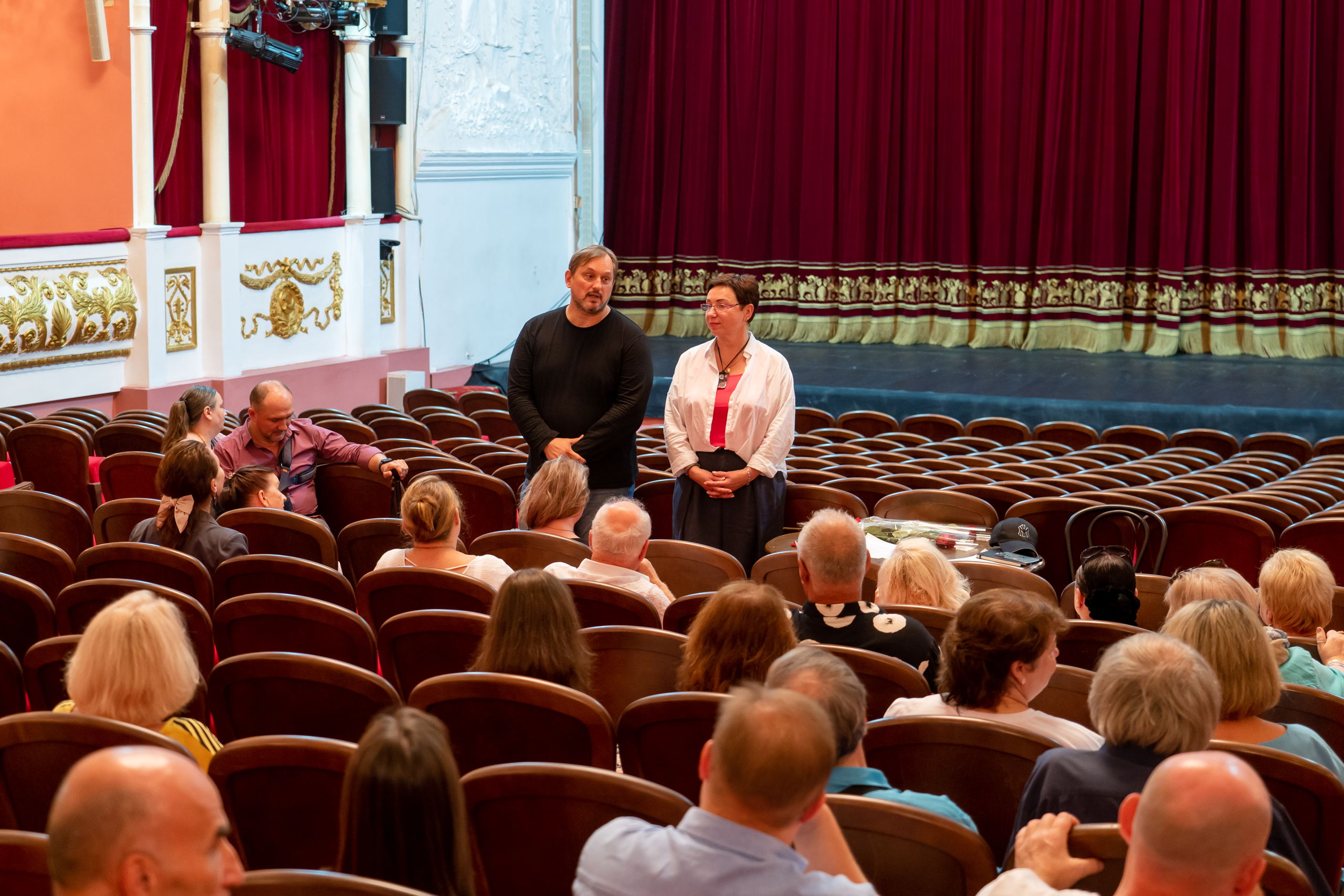 «Благодаря конфликту возможен рост»: В театре драмы прошла пресс-конференция в преддверии 279-го сезона