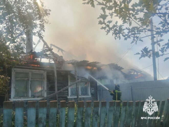 В Удомле потушили пожар в жилом доме В Удомле потушили пожар в жилом доме