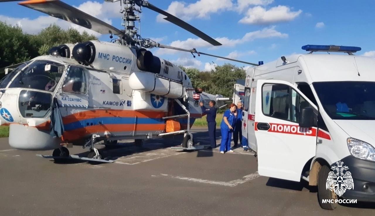 Вертолёт санавиации доставил мужчину из Западнодвинской ЦРБ в Тверь Вертолёт санавиации доставил мужчину из Западнодвинской ЦРБ в Тверь