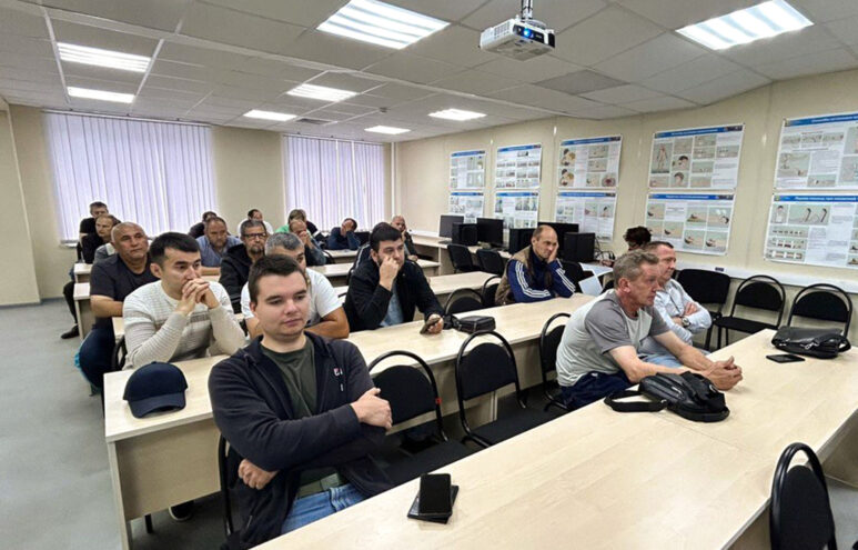 В Тверской области водители городских автобусов проходят ежегодный инструктаж