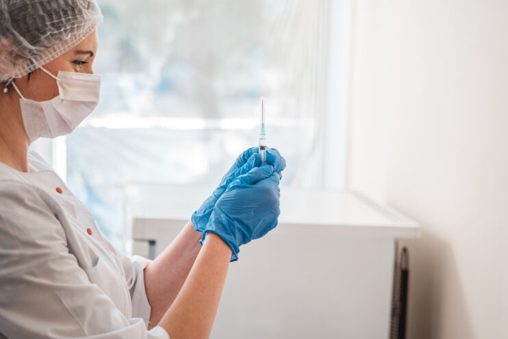 Жителей Тверской области призывают вакцинироваться против гриппа