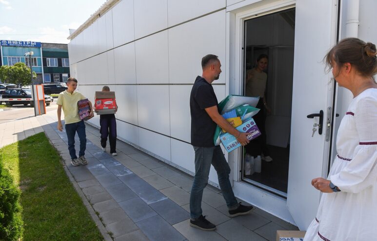 В Твери продолжается сбор гуманитарного груза для Курской области В Твери продолжается сбор гуманитарного груза для Курской области