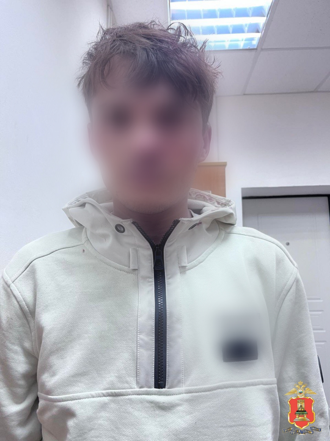 В Твери задержали иностранца, который хотел распространять наркотики