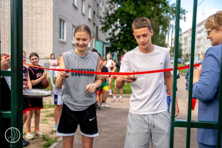 В Лихославле по инициативе граждан продолжают открывать новые объекты В Лихославле по инициативе граждан продолжают открывать новые объекты