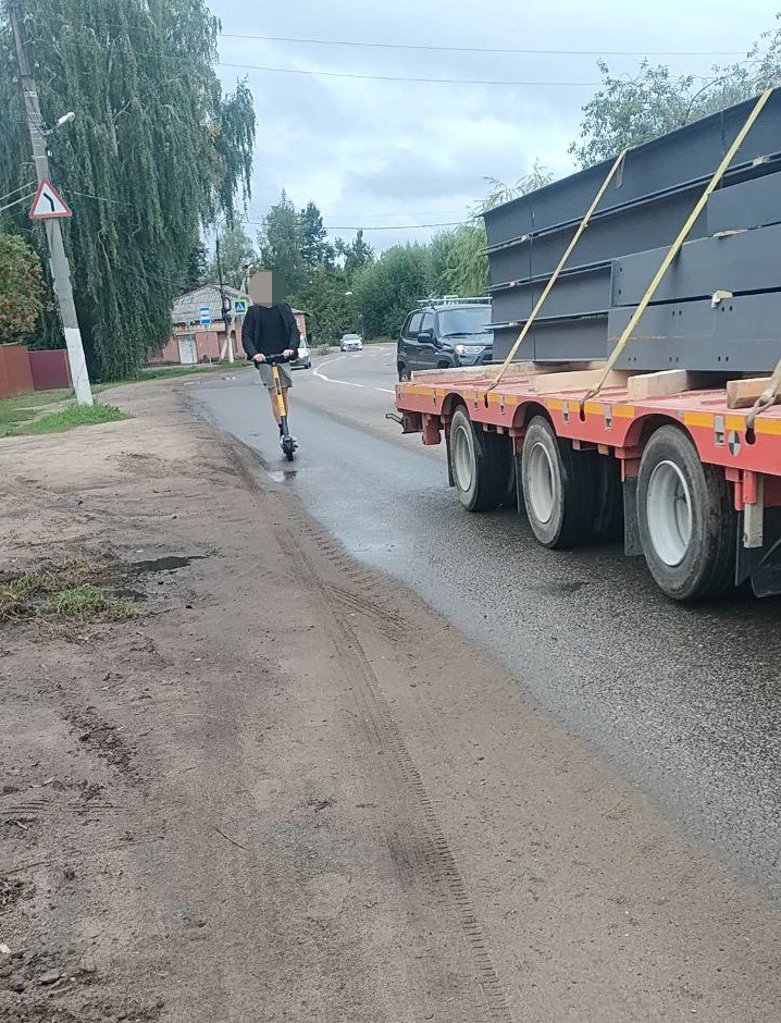 В Твери 15 самокатчиков получили штрафы