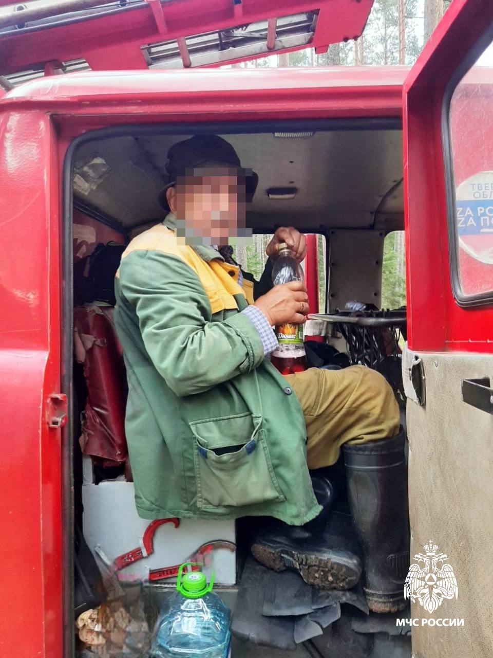 За один день в Тверской области четыре раза спасли заблудившихся грибников