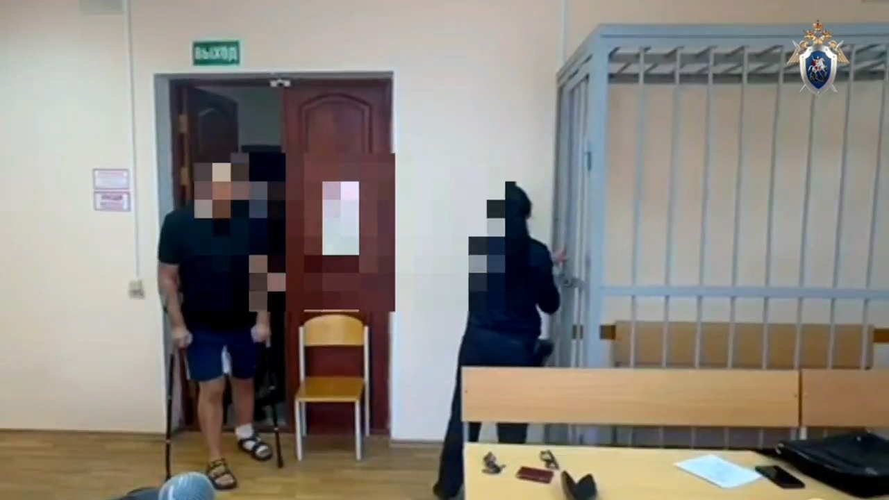 В Твери заключили под стражу мужчину, который задушил знакомую В Твери заключили под стражу мужчину, который задушил знакомую