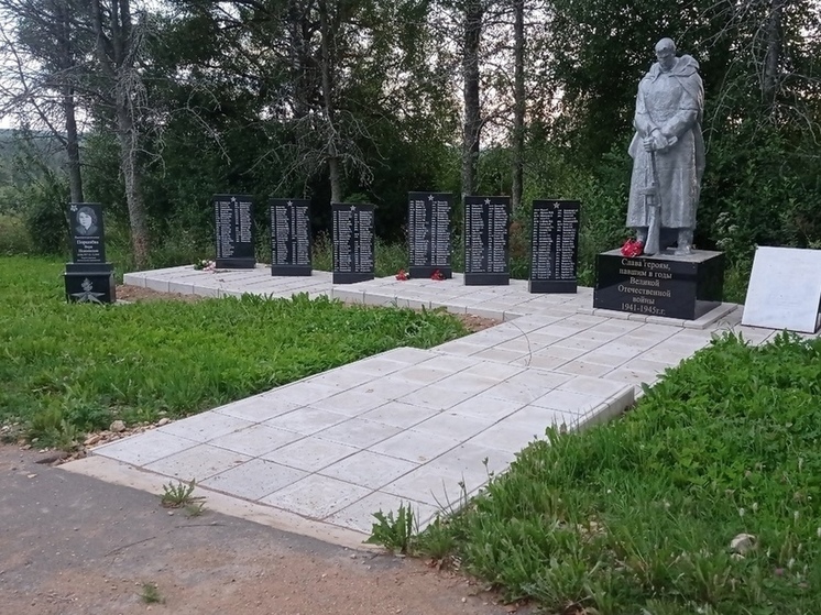 В Оленинском округе отремонтировали воинское захоронение В Оленинском округе отремонтировали воинское захоронение