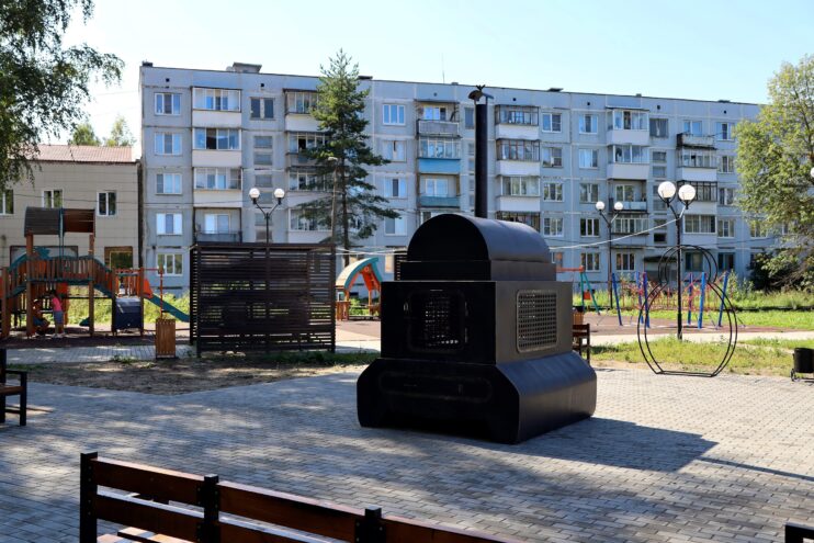 В Ржеве продолжаются работы по благоустройству общественных мест