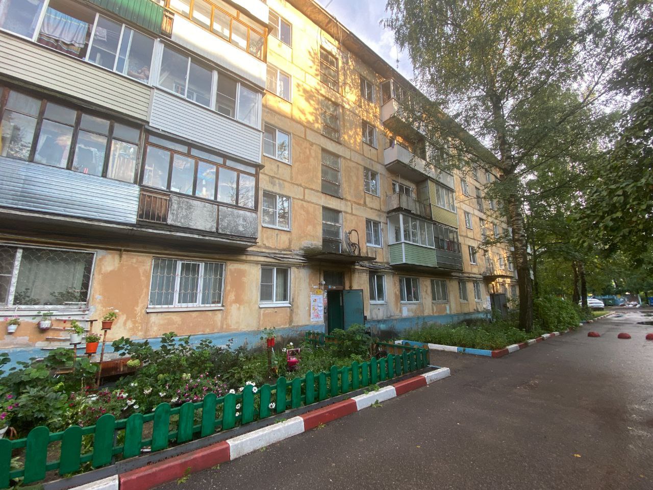 В Твери маленький мальчик выпал из окна в гостях В Твери маленький мальчик выпал из окна в гостях