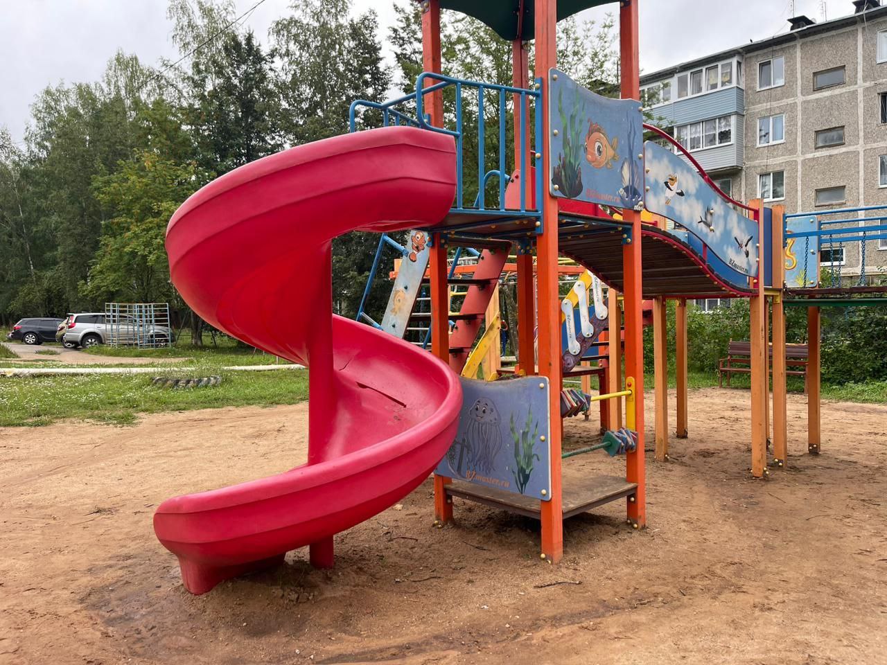В Тверской области 9-летняя девочка получила травму на детской площадке В Тверской области 9-летняя девочка получила травму на детской площадке