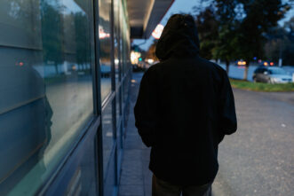 Тверитянин украл кофе и сыр ради спиртного Тверитянин украл кофе и сыр ради спиртного