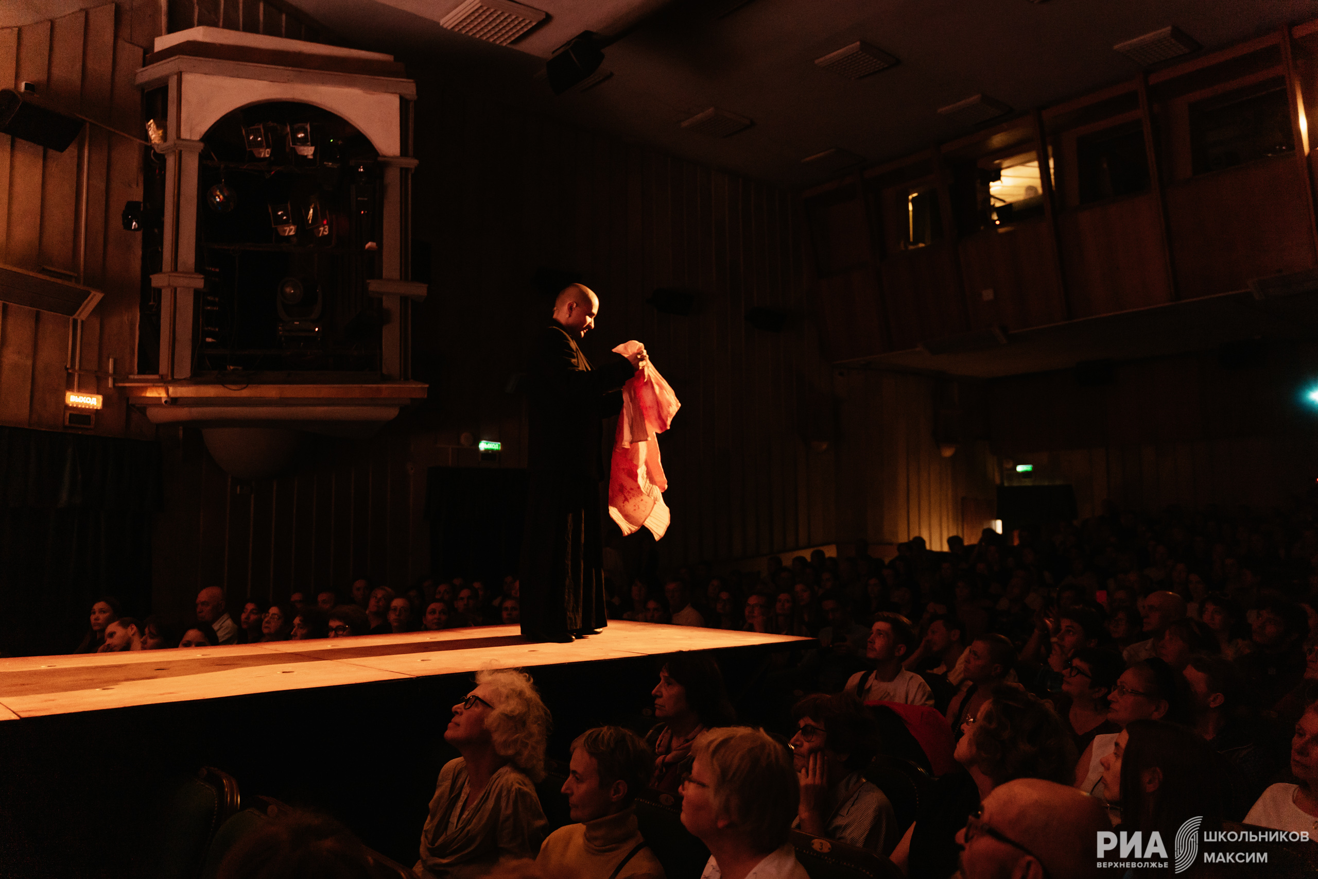 Дом Бернарды Альбы: Безумный эксперимент Тверского театра кукол