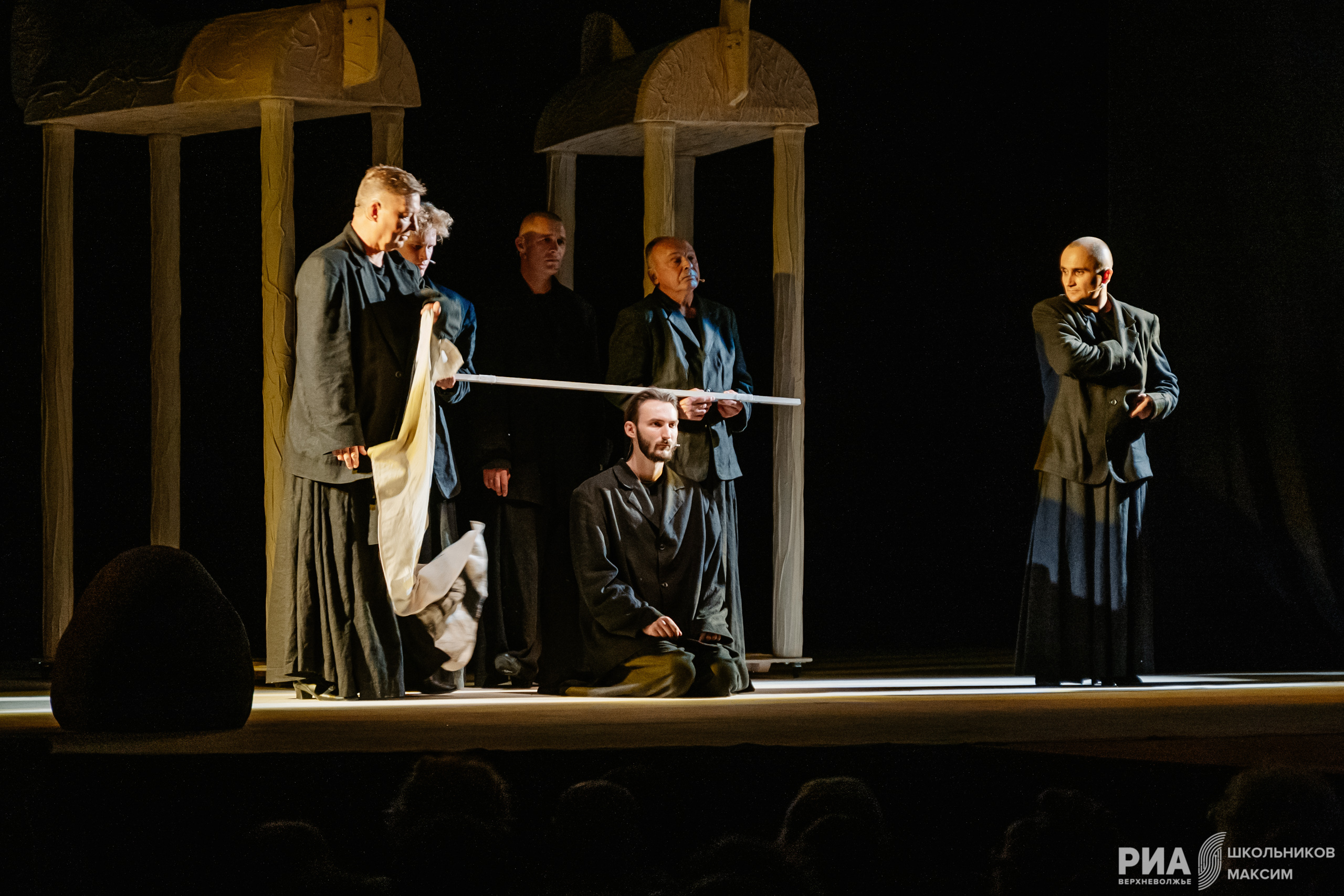 Дом Бернарды Альбы: Безумный эксперимент Тверского театра кукол