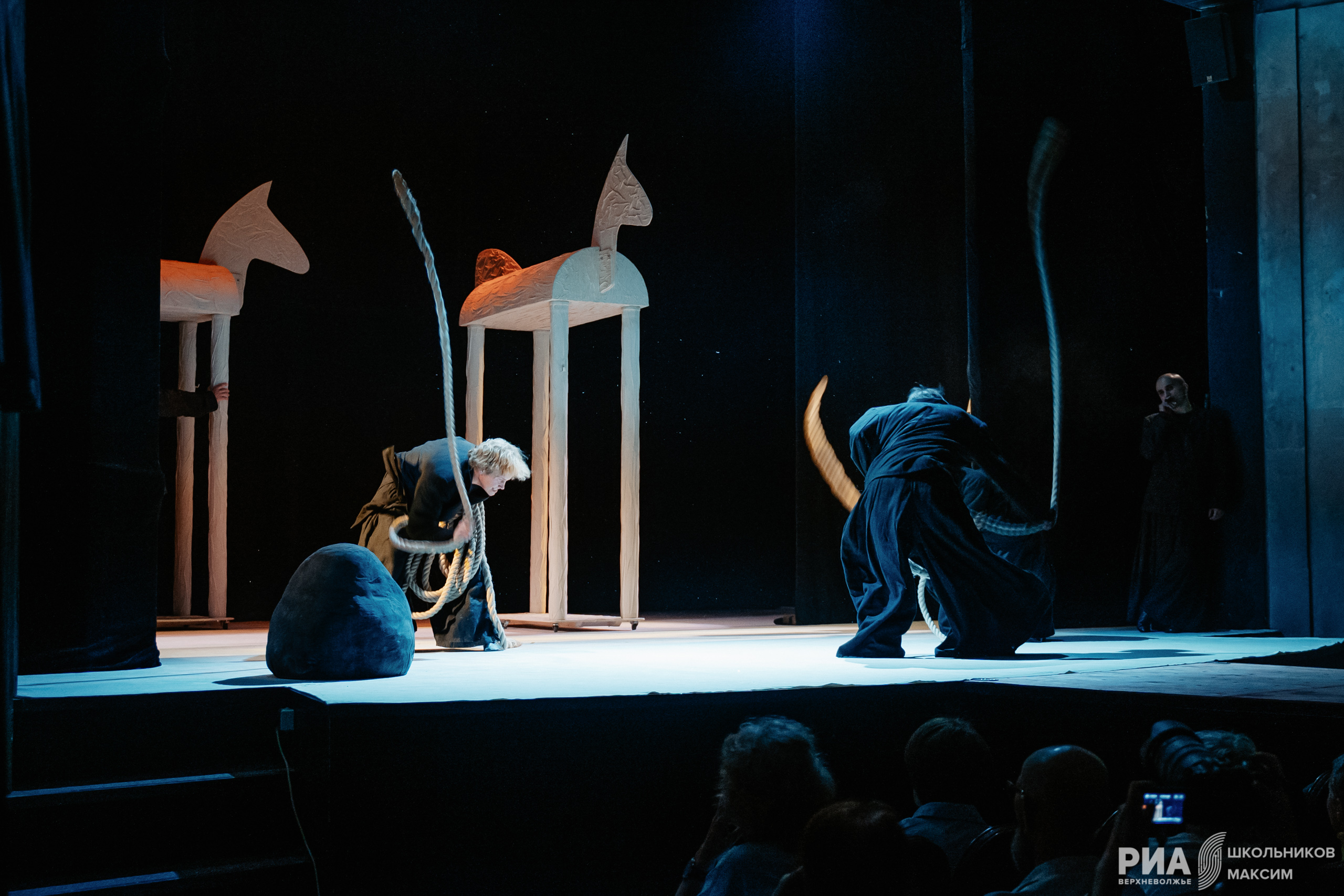 Дом Бернарды Альбы: Безумный эксперимент Тверского театра кукол