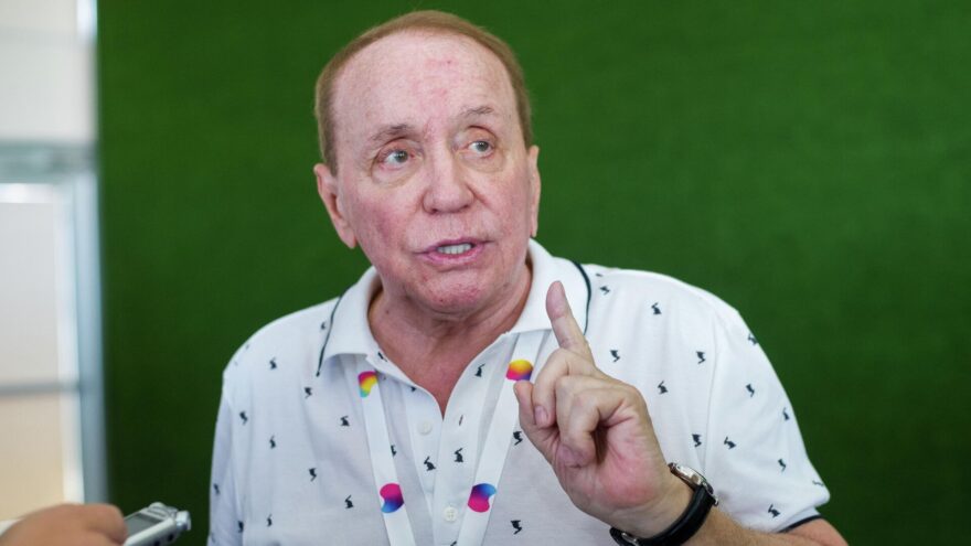 Умер легендарный ведущий программы "КВН" Александр Масляков