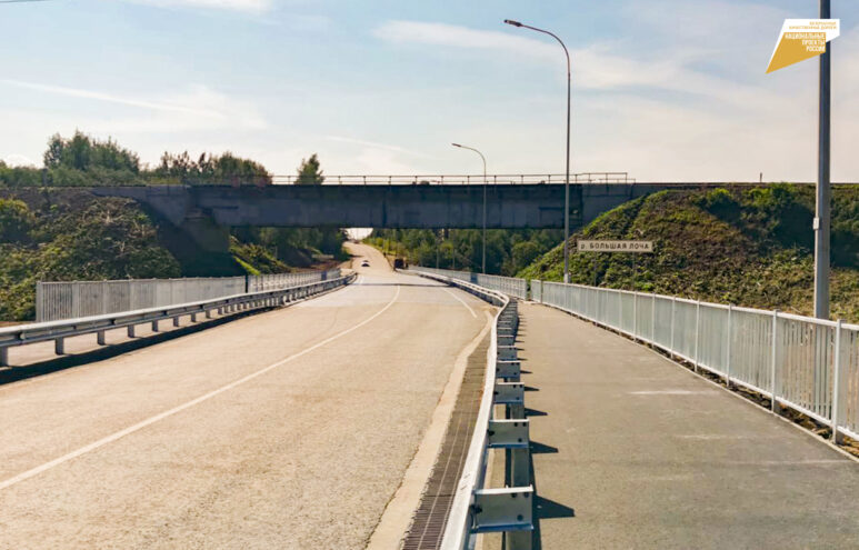 В Ржеве открыли движение по мосту через реку Большая Лоча В Ржеве открыли движение по мосту через реку Большая Лоча
