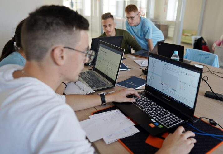 Названы победители II чемпионата Тверской области по спортивному программированию и хакатона «Код мысли»