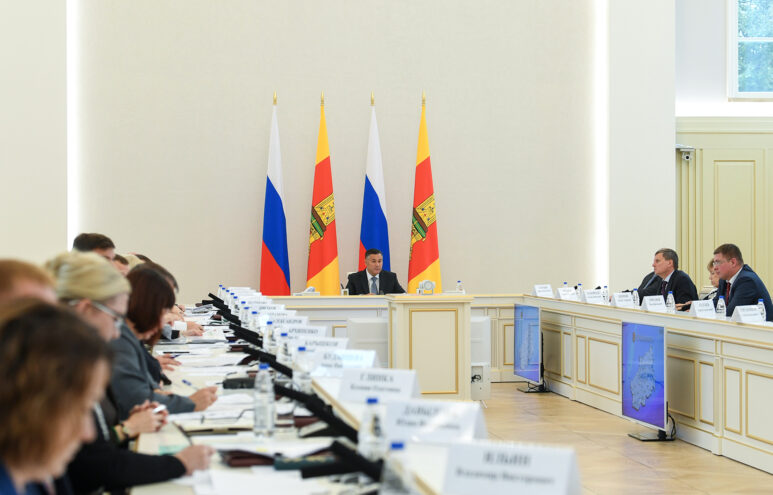 Губернатор Игорь Руденя поставил задачи по завершению подготовки к отопительному сезону