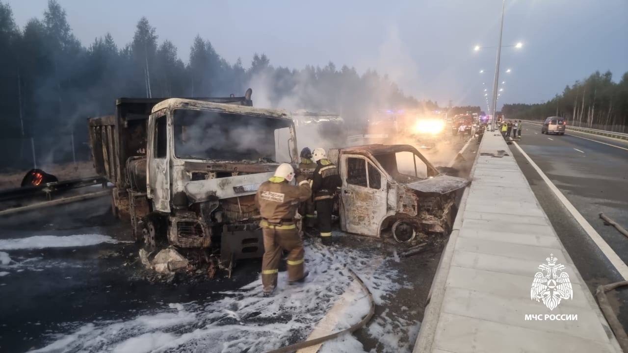 В Тверской области после ДТП загорелся бензовоз