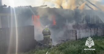 В поселке Оленино сгорел дом В поселке Оленино сгорел дом