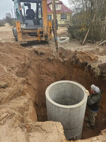 В Торопецком округе починили артезианскую скважину и водопровод