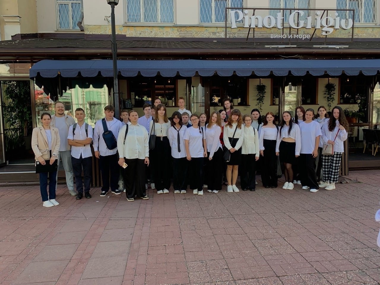Первокурсники Тверского колледжа сервиса и туризма провели «гостеприимный» День знаний