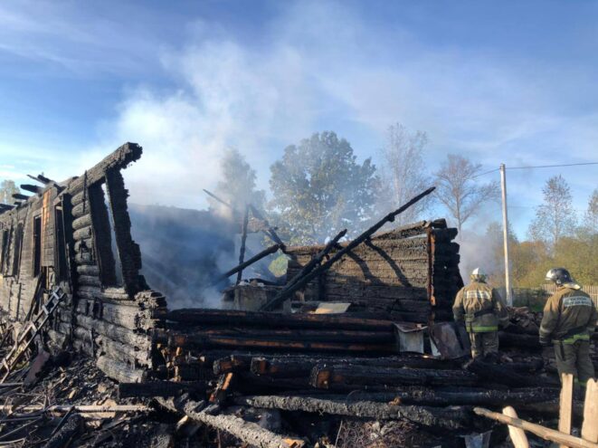Пожар в Тверской области унёс жизни двух женщин и ребёнка