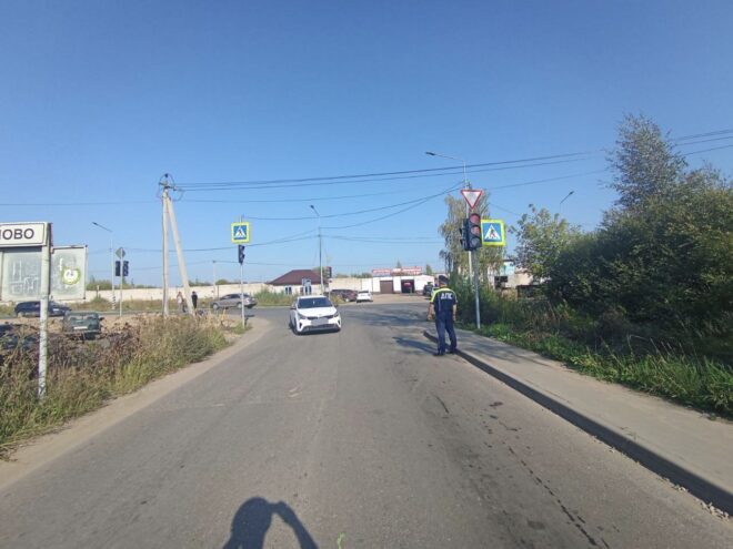 В Твери иномарка сбила подростка на пешеходном переходе Днем 31 августа на Волоколамском шоссе в Твери