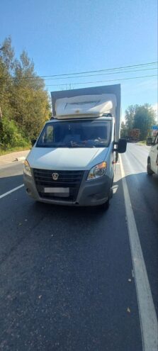 В Твери пенсионер решил перейти дорогу вне "зебры" и попал под колеса Газели