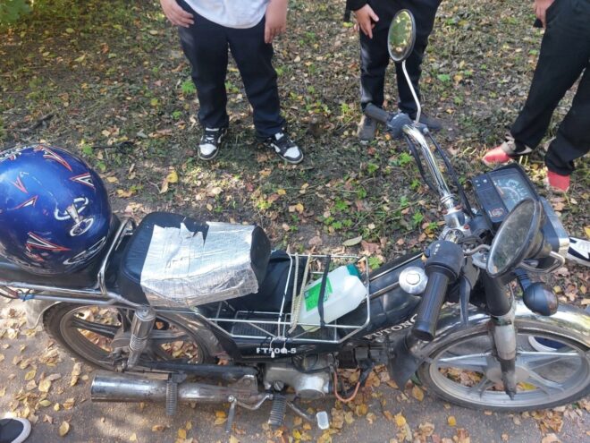 В Твери остановили мопед под управлением 11-летнего мальчика В Твери остановили мопед под управлением 11-летнего мальчика