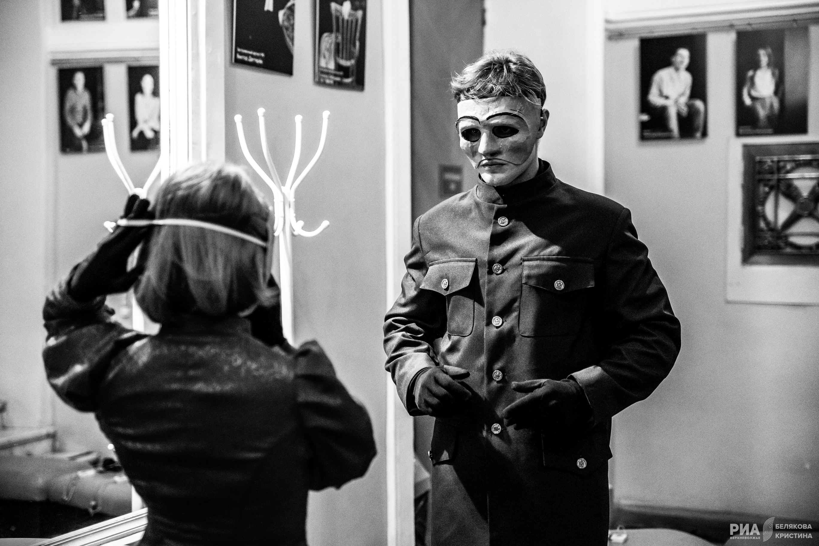 Мистическое путешествие в недра ТЮЗа: Как в театре наладили общение с духами