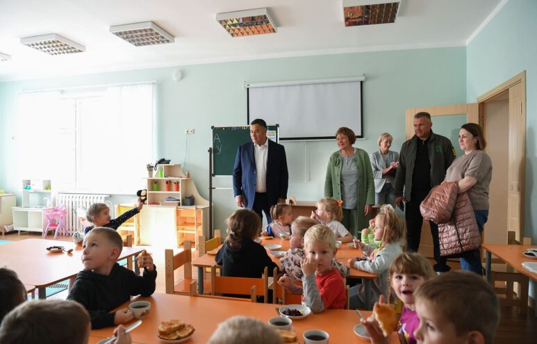 Игорь Руденя проинспектировал образовательные учреждения Торопецкого округа Игорь Руденя проинспектировал образовательные учреждения Торопецкого округа