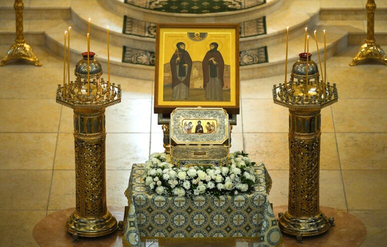 Губернатор Игорь Руденя принял участие в торжественной встрече ковчега с частицей мощей основоположницы женского монашества на Руси